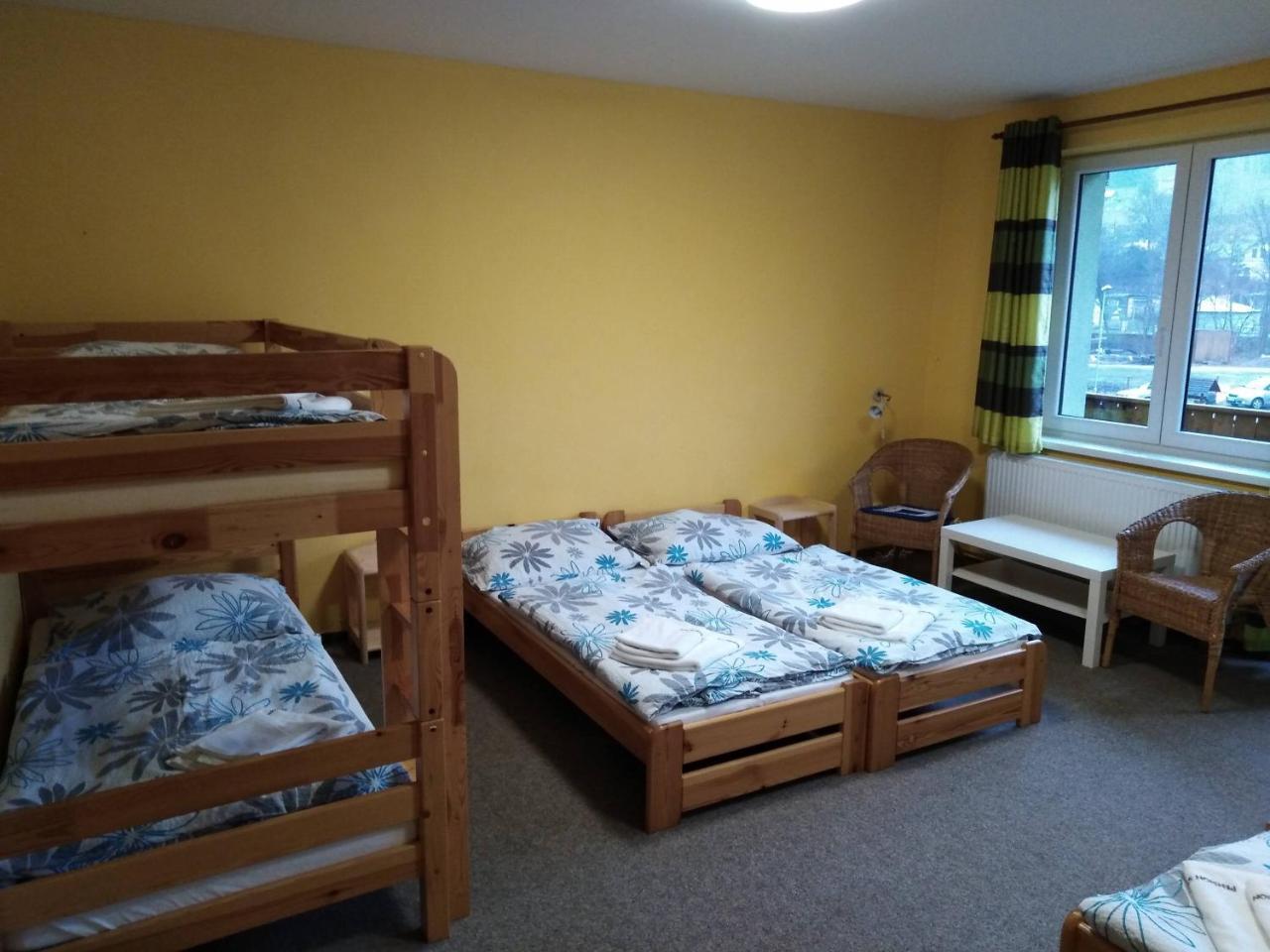 Penzion Snezenka Jiretin pod Bukovou Bagian luar foto