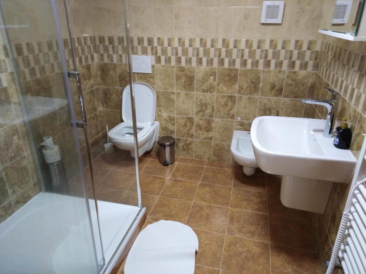 Penzion Snezenka Jiretin pod Bukovou Bagian luar foto
