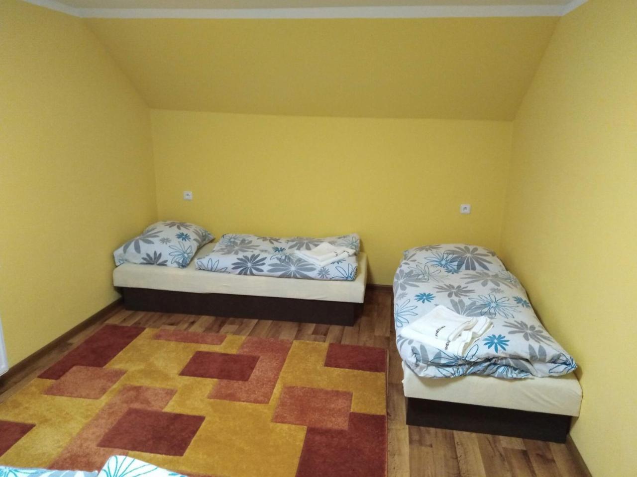 Penzion Snezenka Jiretin pod Bukovou Bagian luar foto