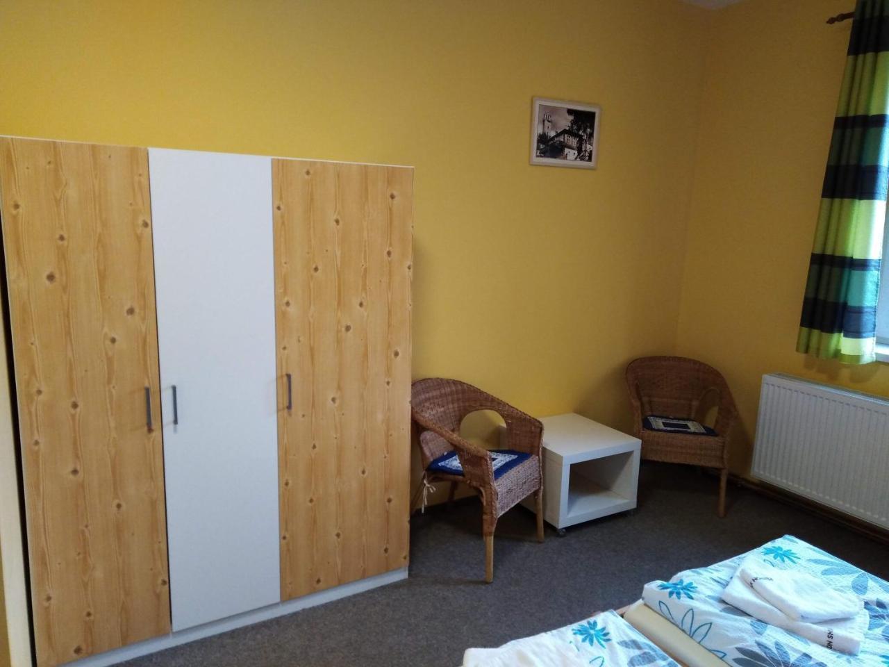 Penzion Snezenka Jiretin pod Bukovou Bagian luar foto