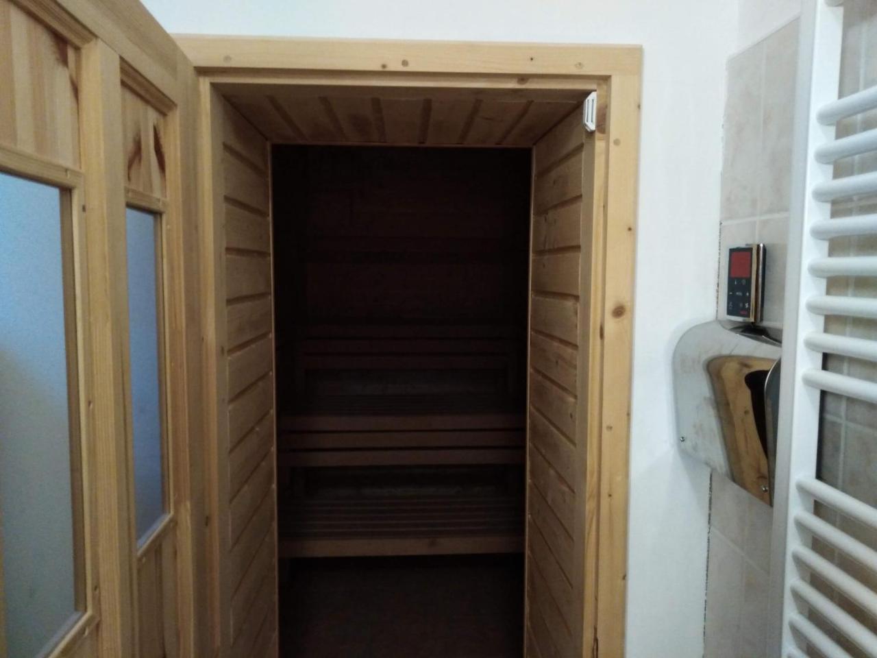 Penzion Snezenka Jiretin pod Bukovou Bagian luar foto